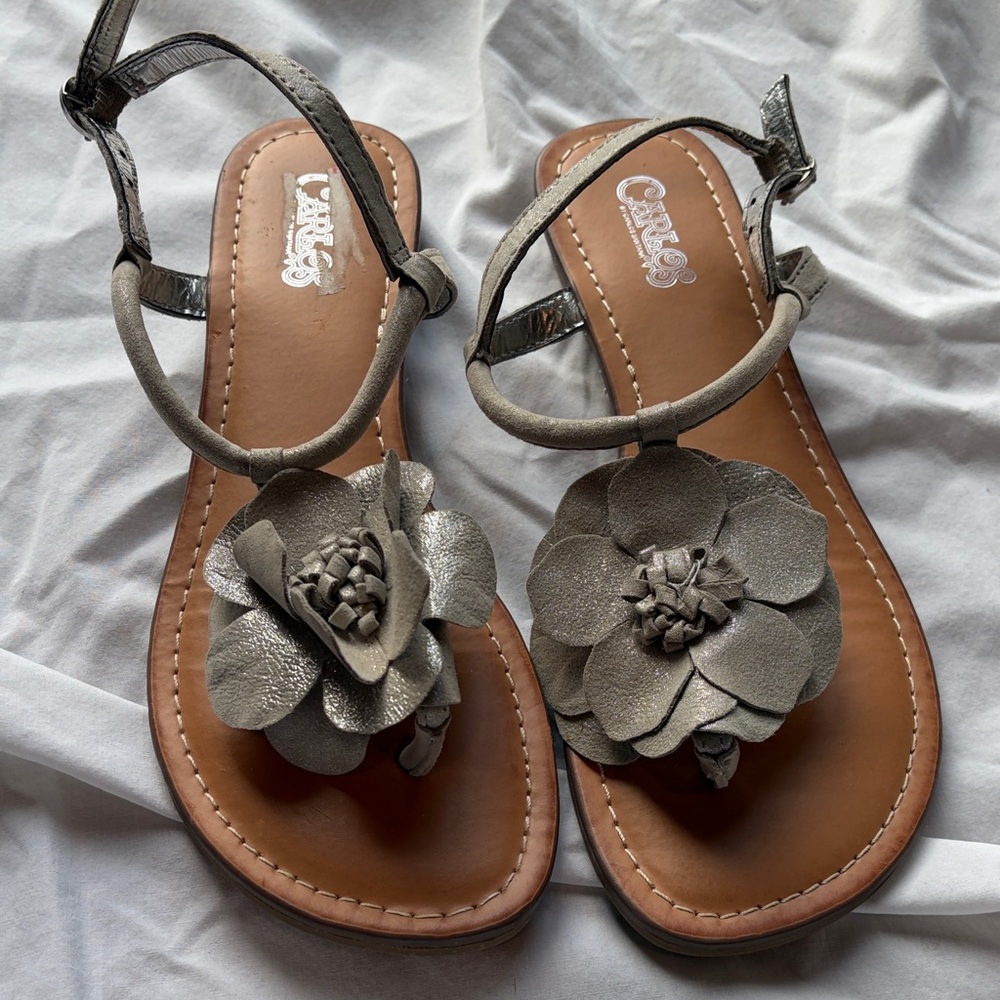 Carlos Santana Gray Floral Leather Sandals